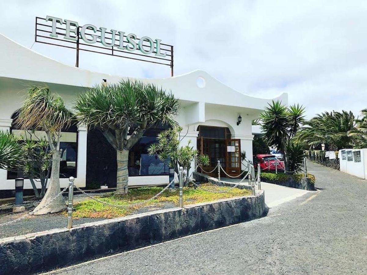 Vivienda Vacacional Rose Costa Teguise Ngoại thất bức ảnh